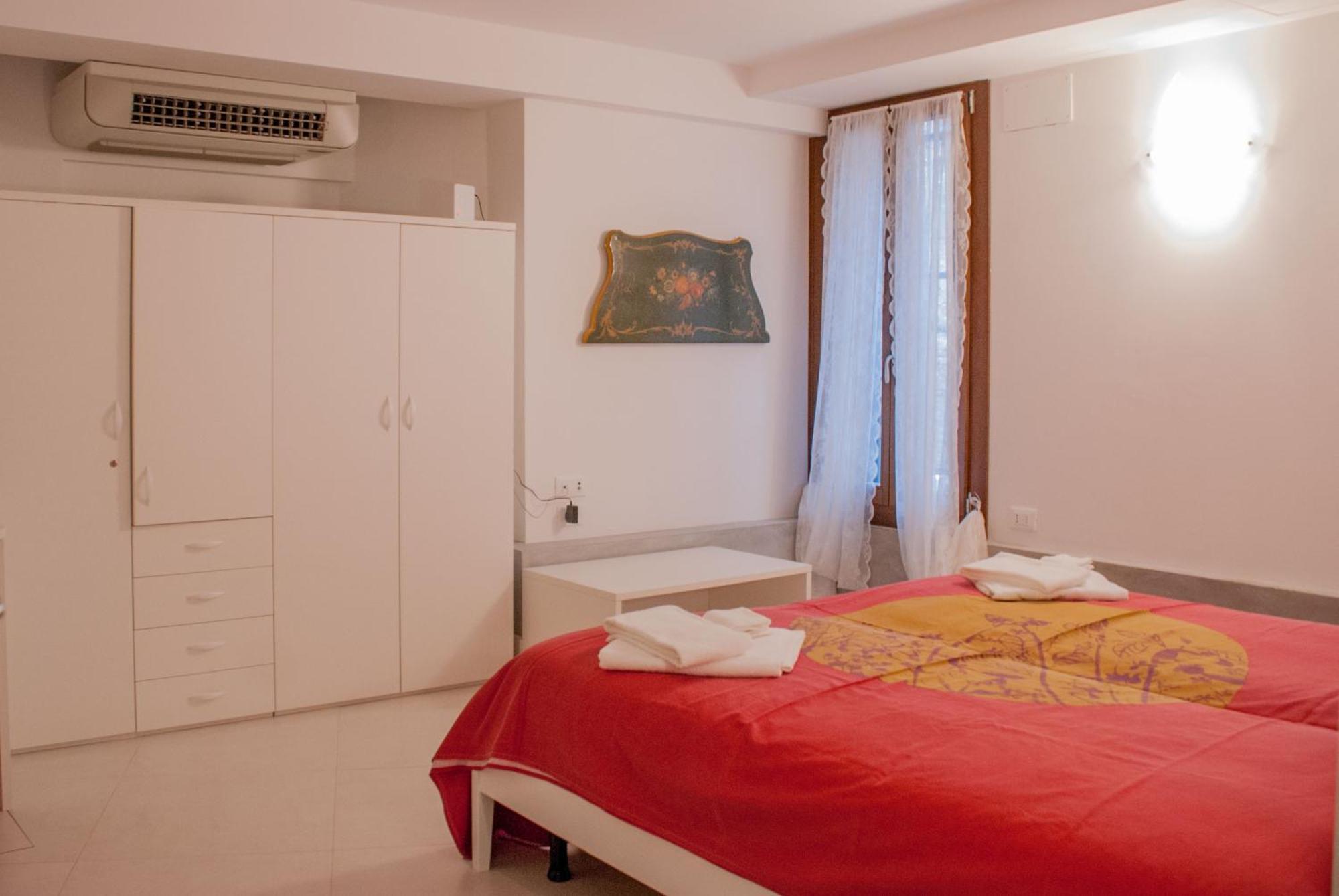 Ca' Priuli 1 Apartment Venice Exterior photo