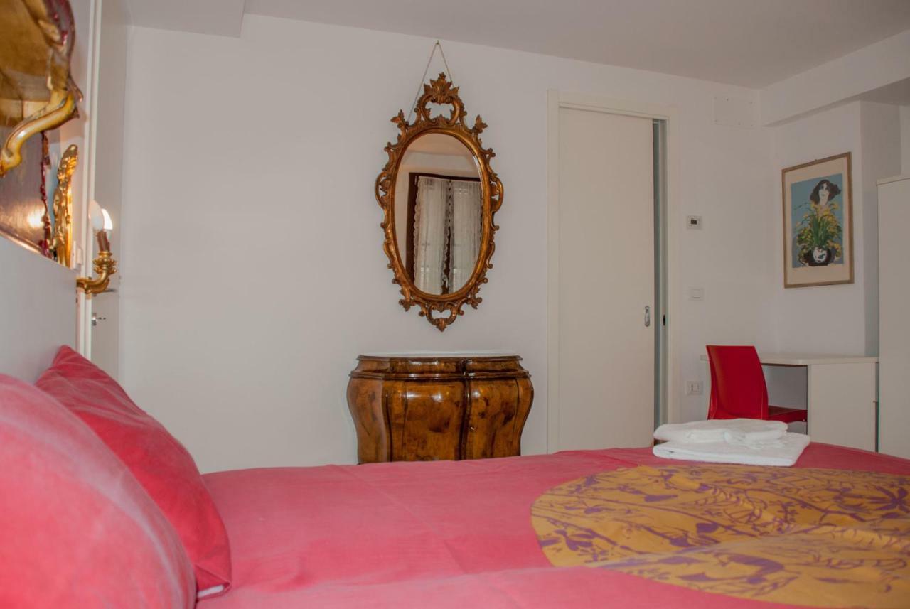 Ca' Priuli 1 Apartment Venice Exterior photo